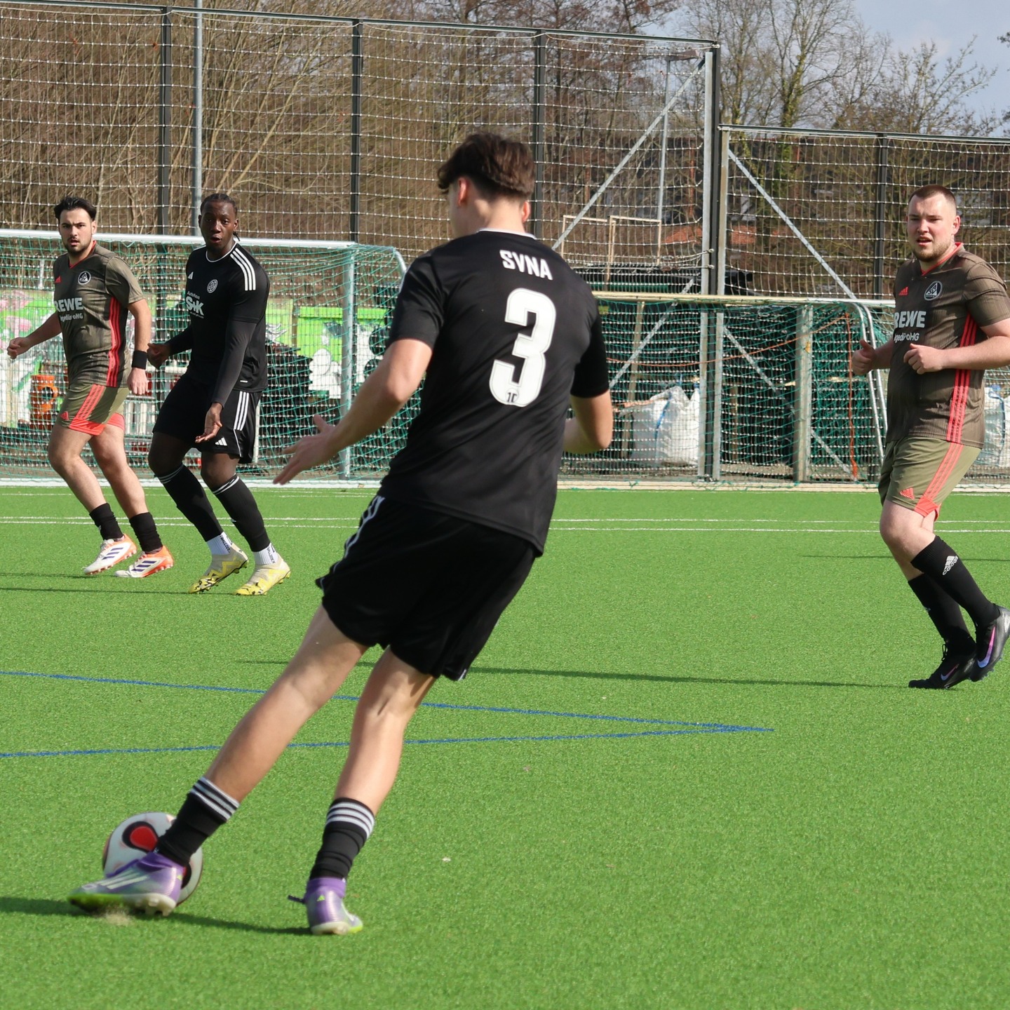 Nichts zu holen
Beim zur Spitzengruppe gehörenden SVNA 2 gab es für unsere 2. Herren nichts zu holen und sie unterlagen mit 0:6.
https://asv-bergedorf85-fussball.de/nichts-zu-holen-7/
#asvbergedorf85 #bergedorf #lohbrügge #elstern #fussball #kreisklasse #svna