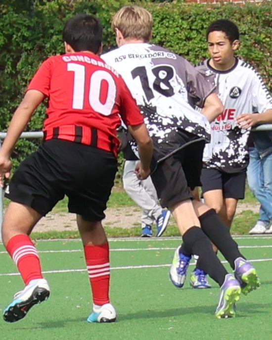 Anschluss gehalten
Unsere C-Junioren gewannen ihr Heimspiel gegen Concordia 2 mit 6:1 und hielten den Anschluss an die beiden Spitzenreiter.
https://asv-bergedorf85-fussball.de/anschluss-gehalten-4/
#asvbergedorf85 #bergedorf #lohbrügge #elstern #jungelstern #fussball #jugendfußball #cjunioren #wtsvconcordia