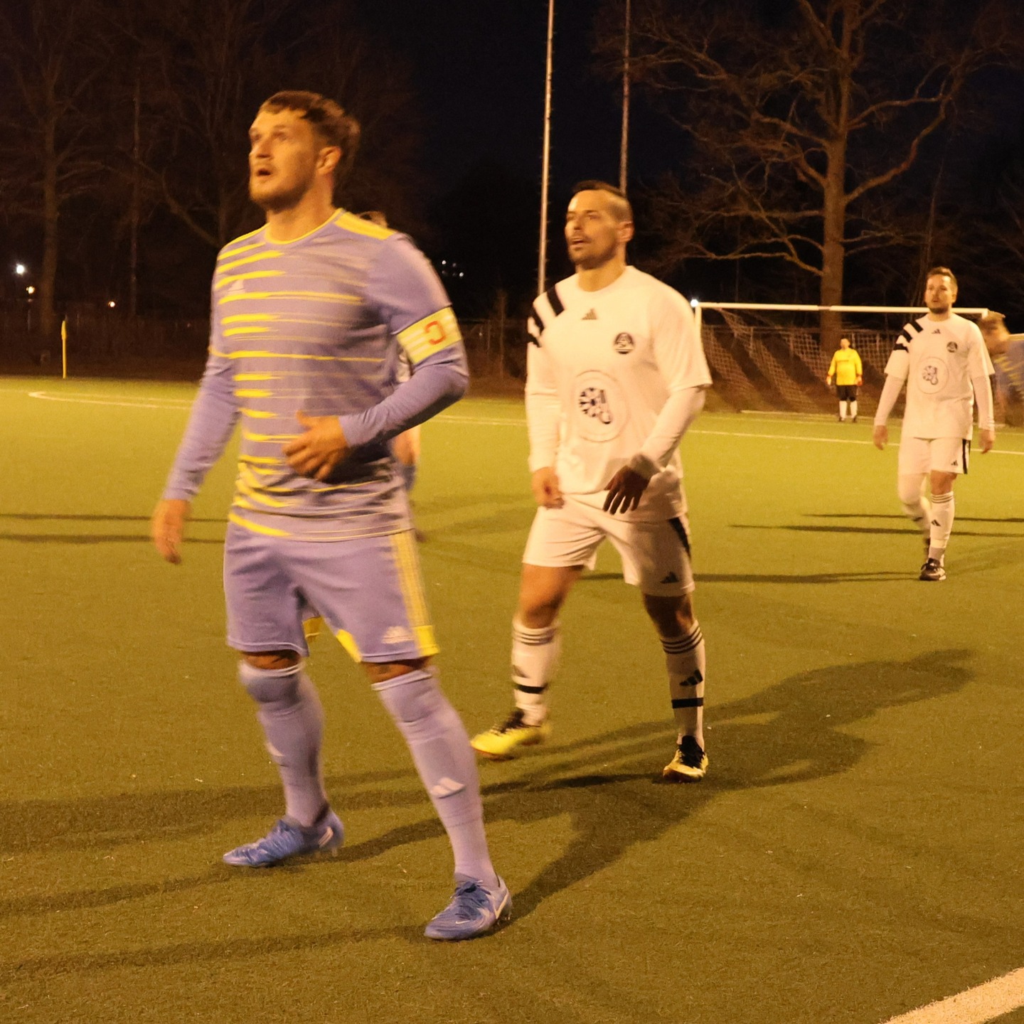 Punkt gerettet
Unserer Herren Ü32 konnten im Heimspiel gegen Willinghusen in der Nachspielzeit den Ausgleich zum 4:4 erzielen.
https://asv-bergedorf85-fussball.de/punkt-gerettet-2/
#asvbergedorf85 #bergedorf #lohbrügge #fussball #landesliga #scwillinghusen #elstern #herrenü32 #alteherren