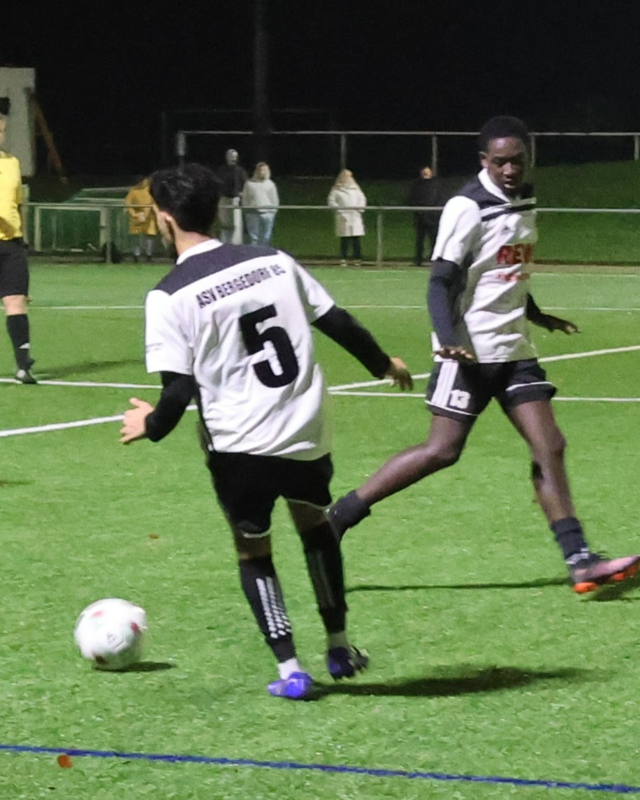 Zu viel vergeben
Unsere 2. Herren verloren ihr Spiel bei Schwarzenbek 3 mit 1:2 und vergaben ihrerseits zu viele gute Möglichkeiten,
https://asv-bergedorf85-fussball.de/zu-viel-vergeben/
#asvbergedorf85 #bergedorf #lohbrügge #elstern #fussball #kreisklasse #scschwarzenbek