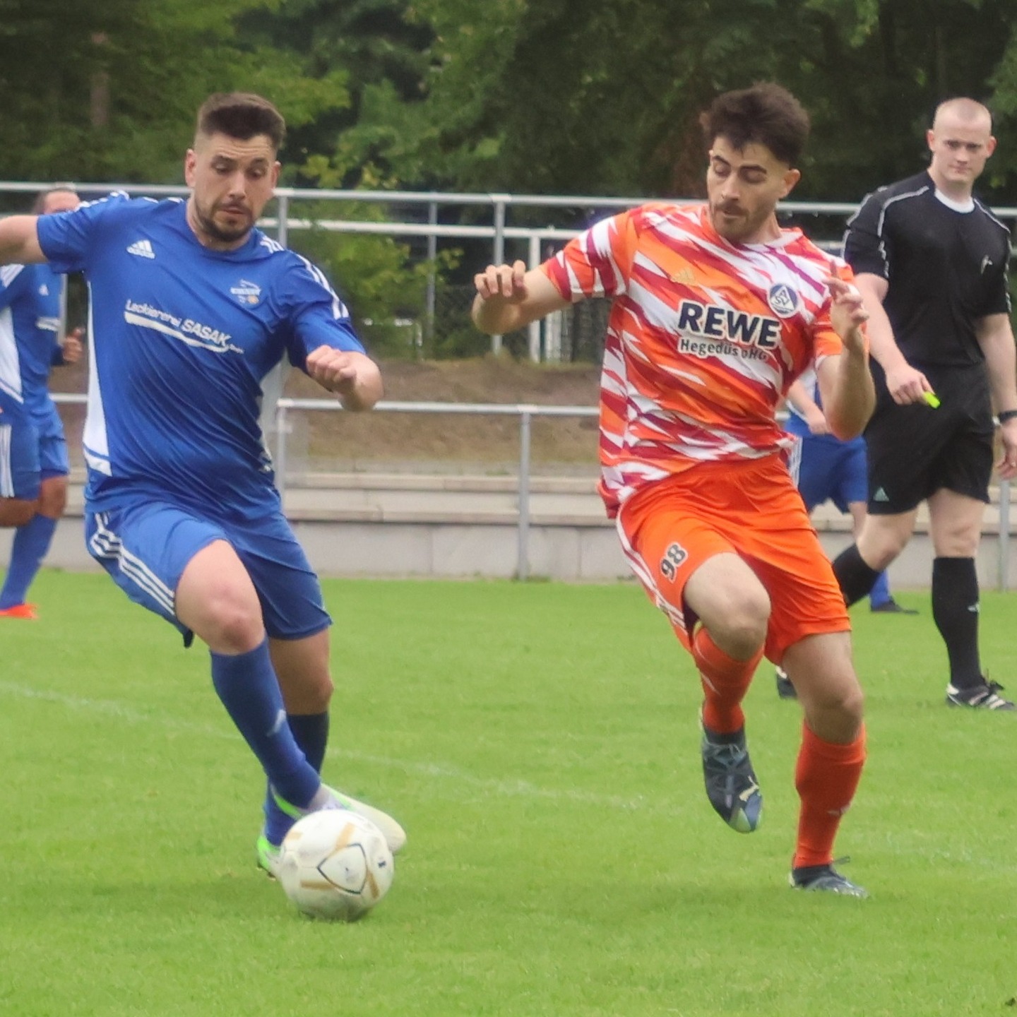 Ohne große Mühe
Unsere 1. Herren gewannen ihr Testspiel gegen Juventude 1 mit 7:2.
https://asv-bergedorf85-fussball.de/ohne-grosse-muehe/
#asvbergedorf #bergedorf #lohbrügge #elstern #elstern85 #fussball #juventudedominho