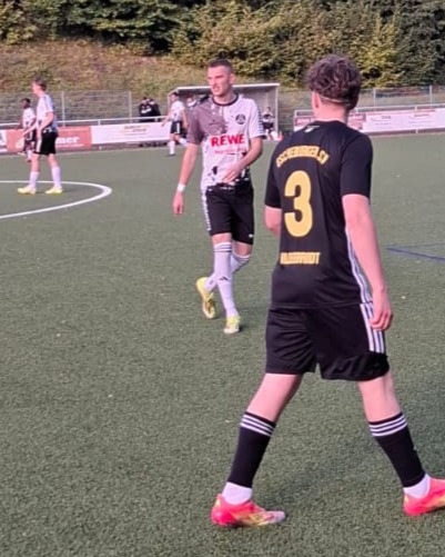 Wichtige Punkte
Unsere 1. Herren gewannen ihr Auswärtsspiel beim Escheburger SV 2 mit 4:1 und holten wichtige Punkte im Kampf um einen Platz im Spitzenfeld.
https://asv-bergedorf85-fussball.de/wichtige-punkte/
#asvbergedorf85 #bergedorf #lohbrügge #elstern #elstern85 #fussball #kreisliga #escheburgersv