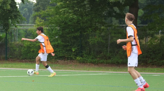 Sieg im Test-Derby