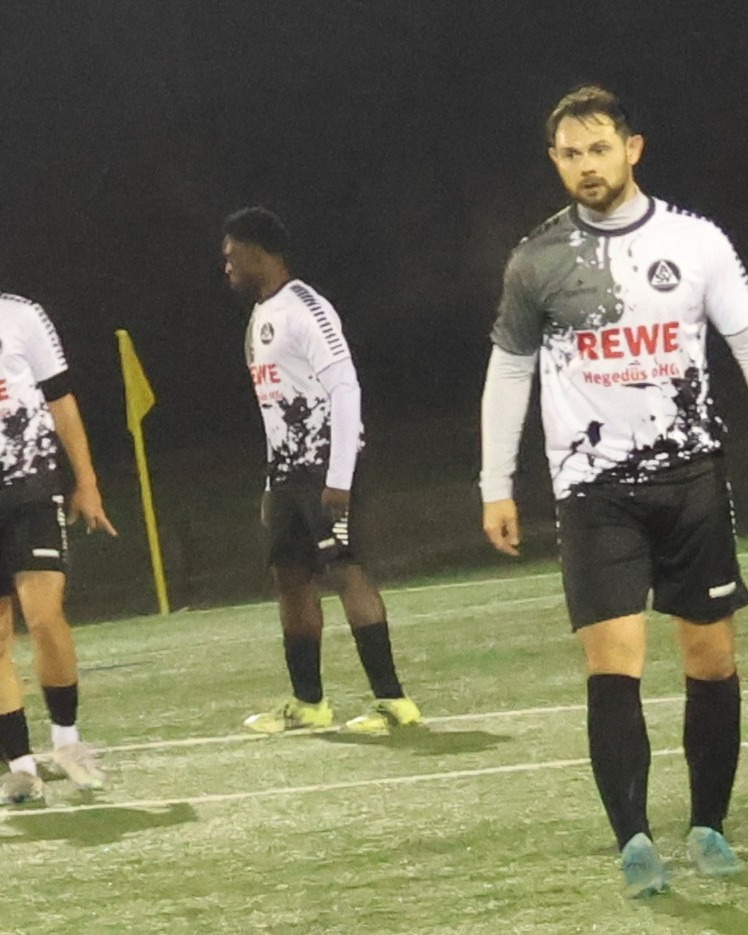 Ordentlich Betrieb
Am Wochenende ist an den Sander Tannen ordentlich was los, etliche Mannschaften haben Heimspiele. Vorschau auf die Spiele unserer Mannschaften vom 14. bis 16.11.25.
https://asv-bergedorf85-fussball.de/ordentlich-betrieb/
#asvbergedorf85 #bergedorf #lohbrügge #eastern #elstern85 #elsternladys #jungelstern #walkingelstern #fussball #jugendfußball #frauenfussball #walkingfootball #verbandsliga #berzirksliga #kreisliga #kreisklasse #landesliga #tsvreinbek #scschwarzenbek #tusaumühlewohltorf #hammunited #spvgbillstedthorn #barmbekuhlenhorst #rahlstedtersc #scpoppenbüttel #duwo08 #einigkeitwilhelmsburg #oststeinbekersv