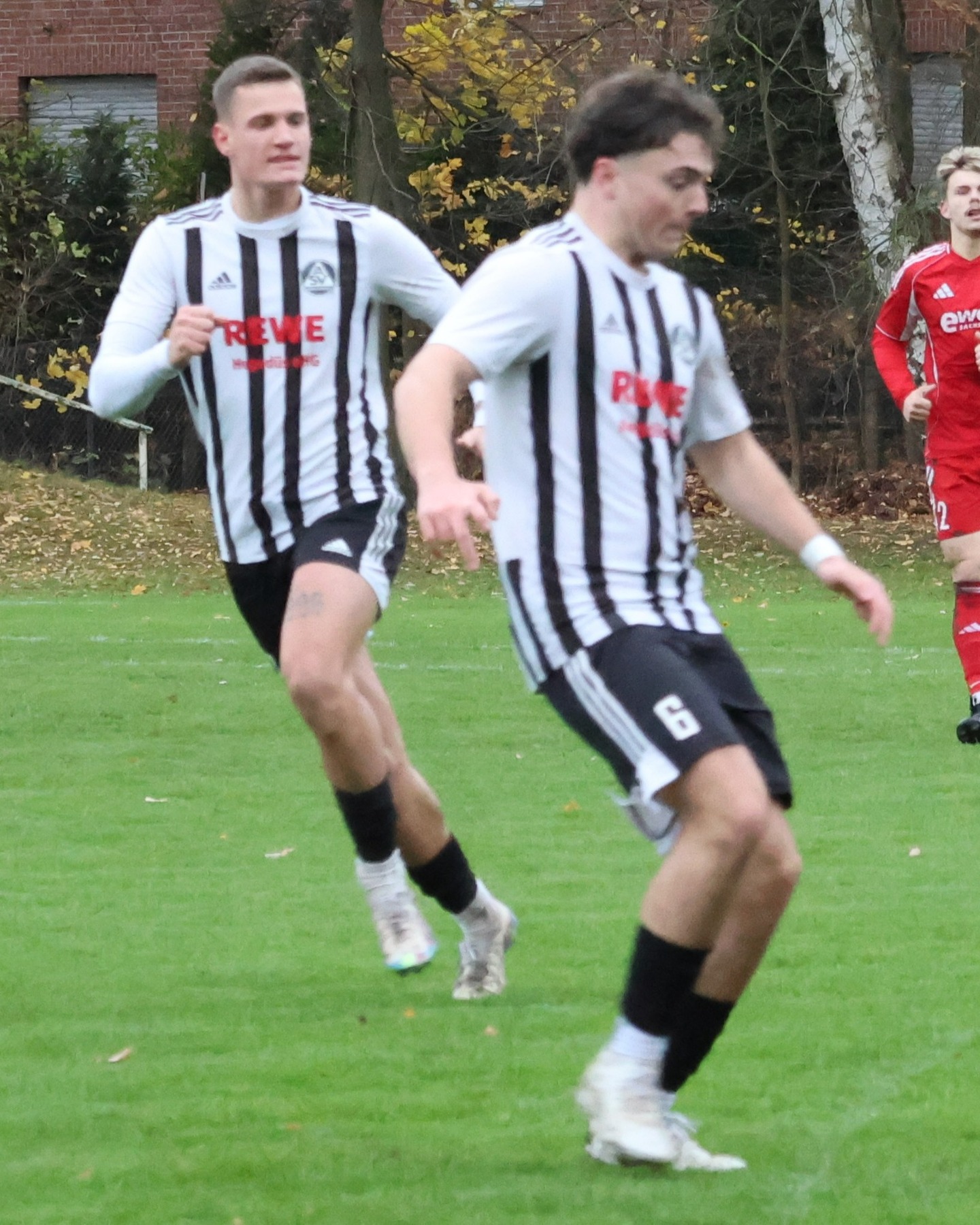 Später Doppelschlag
Im Spitzenspiel der Kreisliga 3 setzten sich unsere 1. Herren mit 3:0 gegen TSV Reinbek durch.
https://asv-bergedorf85-fussball.de/spaeter-doppelschlag/
#asvbergedorf85 #bergedorf #lohbrügge #elstern #elstern85 #tsvreinbek #fussball #kreisliga