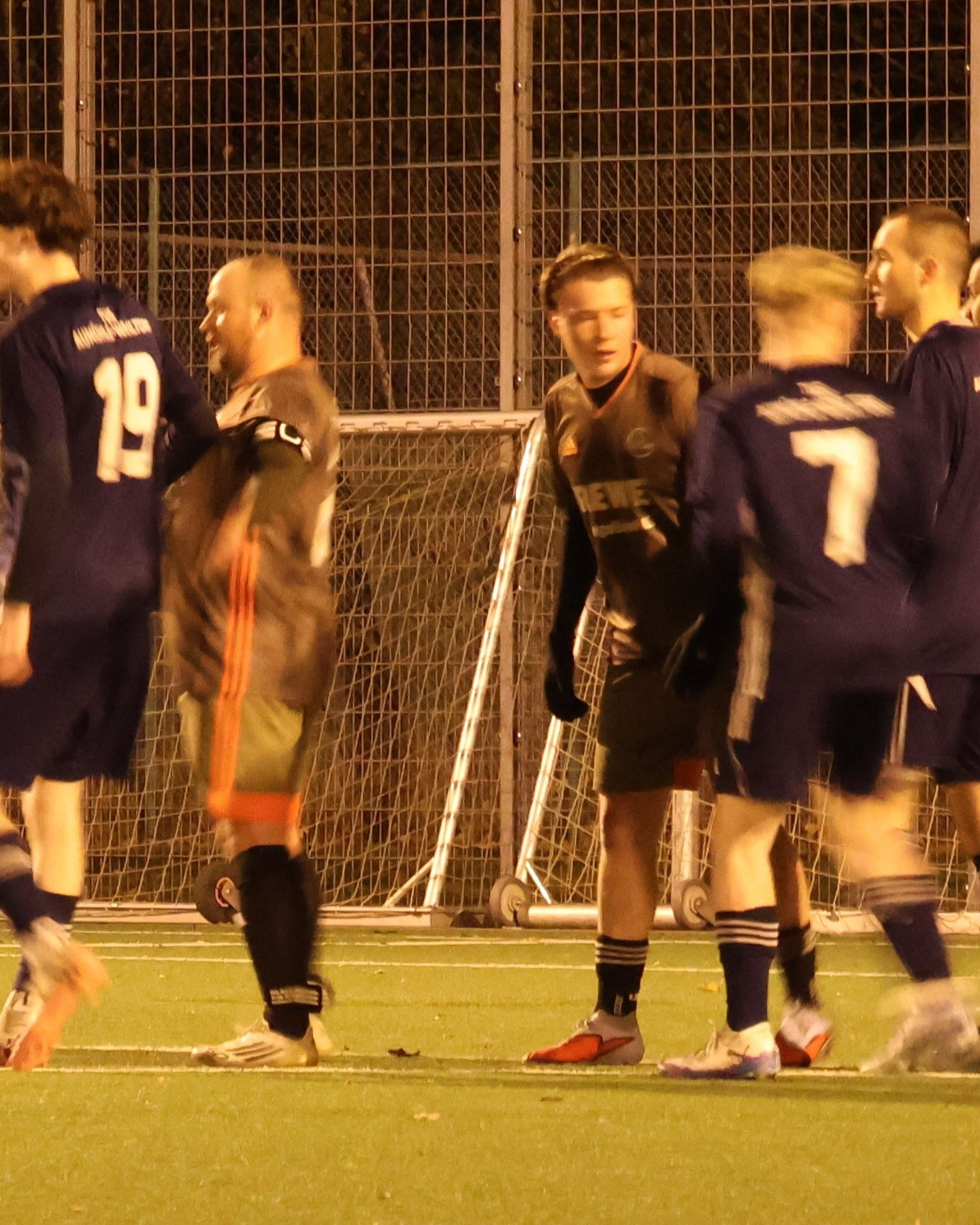 Nichts lief
Im Heimspiel unserer 2. Herren gegen Aumühle 2 lief nichts zusammen und sie mussten sich mit 0:4 geschlagen geben.
https://asv-bergedorf85-fussball.de/nichts-lief-2/
#asvbergedorf85 #bergedorf #lohbrügge #elstern #fussball #kreisklasse #tusaumühlewohltorf