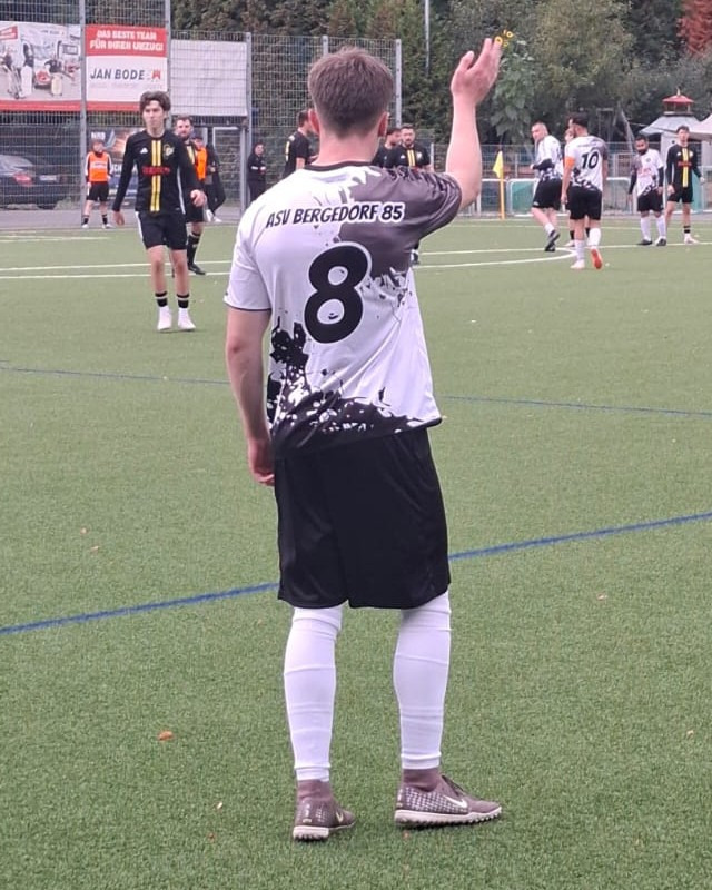 Zurückgekämpft
Unsere 2. Herren lagen beim Auswärtsspiel gegen Escheburg 3 schon deutlich zurück und erkämpften sich noch ein 5:5 Unentschieden.
https://asv-bergedorf85-fussball.de/zurueckgekaempft-4/
#asvbergedorf85 #bergedorf #lohbrügge #elstern #fussball #kreisklasse #escheburgersv