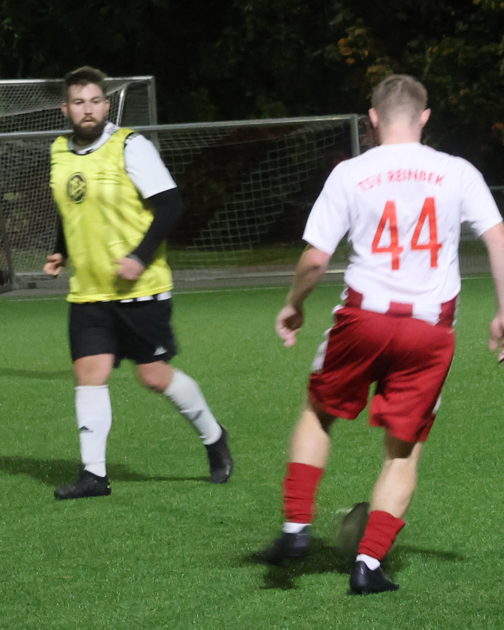 Tor des Monats
Unsere 3. Herren gewannen ihr Spiel bei TSV Reinbek 2 mit 4:2 und erzielten dabei einen Treffer, der es durchaus verdient gehabt hätte in die Auswahl zum Tor des Monats zu kommen.
#asvbergedorf85 #bergedorf #lohbrügge #elstern #fussball #kreisklasse #tsvreinbek #tordesmonats